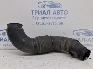 Патрубок воздушного фильтра Tucson 2004-2009 JM 2.0 diesel D4EA Патрубок воздушного фильтра Tucson 2004-2009 JM 2.0 diesel D4EA