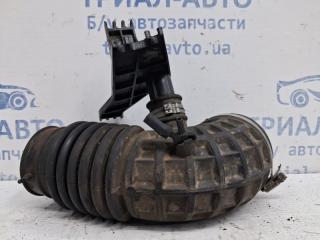 Патрубок воздушного фильтра Navara 2004-2015 D40 2.5 Diesel YD25DDTI Патрубок воздушного фильтра Navara 2004-2015 D40 2.5 Diesel YD25DDTI