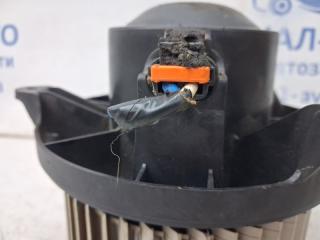 Моторчик печки Navara 2004-2015 D40 2.5 Diesel YD25DDTI