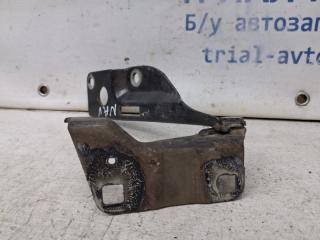 Петля капота правая Navara 2004-2015 D40 2.5 Diesel YD25DDTI