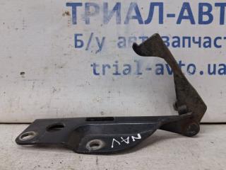 Фото запчасти петля капота левая Nissan Navara 2004-2015 Б/У запчасть Запчасть петля капота левая Nissan Navara 2004-2015