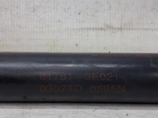 Амортизатор крышки багажника Sorento 2002-2011 BL 2.5 diesel D4CB