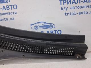 Дефлектор дворников правый Suzuki SX4 1 2.0 Бензин J20A