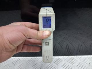 Дверь передняя правая Auris 2006-2012 E150 1.6 бензин 1ZRFAE