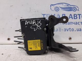 Блок abs Toyota Auris E150 1.6 бензин 1ZRFAE