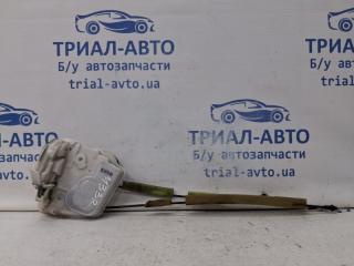 Замок двери задний правый Mazda 3 2013-2019