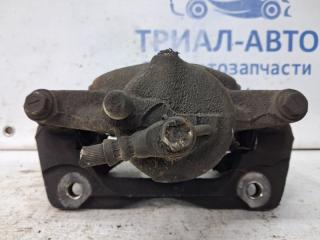 Суппорт передний левый Toyota Auris E150 1.6 бензин 1ZRFAE