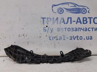 Кронштейн бампера передний правый Toyota Auris E150 1.6 бензин 1ZRFAE