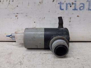 Запчасть насос омывателя стекла Toyota Auris 2006-2012