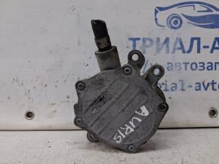 Насос вакуумный Auris 2006-2012 E150 1.6 бензин 1ZRFAE