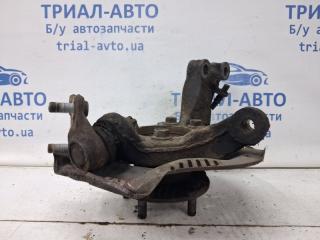 Кулак поворотный правый со ступицей Toyota Auris E150 1.6 бензин 1ZRFAE