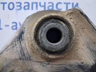 Рычаг правый Renault Megane 3 1.5 Diesel K9K