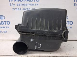 Корпус воздушного фильтра Toyota Auris 2006-2012