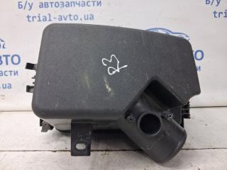 Корпус воздушного фильтра Toyota Auris E150 1.6 бензин 1ZRFAE