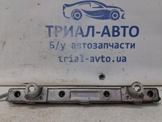 Топливная рампа Toyota Auris E150 1.6 бензин 1ZRFAE