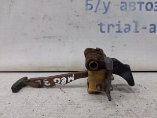 Ограничитель двери задний левый Renault Megane 2008-2016 Б/У Ограничитель двери задний левый Renault Megane 2008-2016