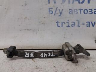 Ограничитель двери задний правый Toyota Camry 2006-2011