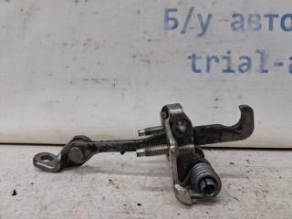 Ограничитель двери задний левый Dacia Duster 2010-2017 Б/У Ограничитель двери задний левый Dacia Duster 2010-2017