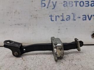 Запчасть ограничитель двери передний левый Nissan Qashqai 2006-2013