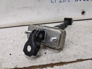 Ограничитель двери задний правый Q50 2013- V37 2.2 diesel OM651