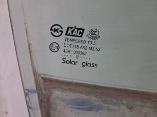 Стекло двери переднее правое Chevrolet Captiva C140 2.2 diesel Z22D1