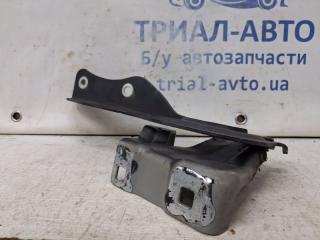 Петля капота правая Nissan Qashqai J11 1.2 Бензин HRA2DDT