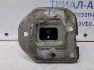 Кронштейн усилителя заднего бампера левый Nissan Qashqai J11 1.2 Бензин HRA2DDT