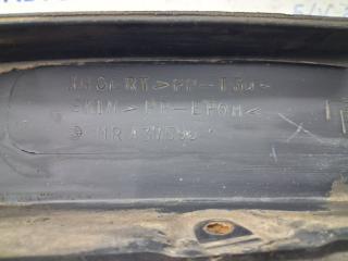 Брызговик передний правый Pajero Wagon 1999-2006 3 3.2 Дизель 4M41