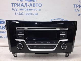 Магнитофон Nissan Qashqai 2013-2022 Б/У Магнитофон Nissan Qashqai 2013-2022