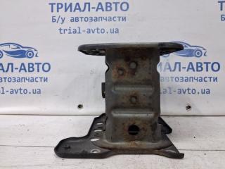 Кронштейн усилителя переднего бампера правый Chevrolet Captiva 2006-2018 Б/У Кронштейн усилителя переднего бампера правый Chevrolet Captiva 2006-2018
