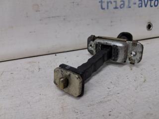 Ограничитель двери передний левый Kia Sorento BL 2.5 diesel D4CB