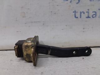 Ограничитель двери задний левый Mitsubishi Pajero Sport 1996-2008 Б/У Ограничитель двери задний левый Mitsubishi Pajero Sport 1996-2008