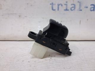 Кнопка стеклоподъемника Qashqai 2013-2022 J11 1.2 Бензин HRA2DDT