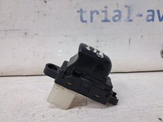 Кнопка стеклоподъемника Qashqai 2013-2022 J11 1.2 Бензин HRA2DDT