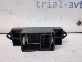 Кнопка стеклоподъемника Mitsubishi ASX GA 1.8 Diesel 4N13