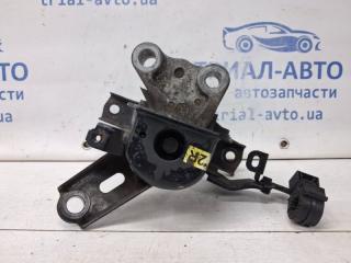 Подушка ДВС правая Toyota Auris E150 1.6 бензин 1ZRFAE