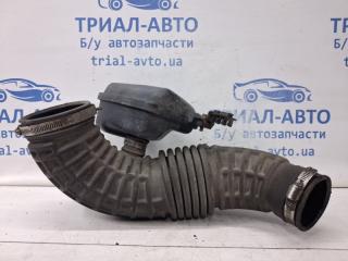 Фото запчасти патрубок воздушного фильтра Nissan Pathfinder 2004-2014 Б/У запчасть Запчасть патрубок воздушного фильтра Nissan Pathfinder 2004-2014