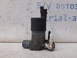 Фото запчасти насос омывателя стекла Nissan Pathfinder 2004-2014 Б/У запчасть Запчасть насос омывателя стекла Nissan Pathfinder 2004-2014