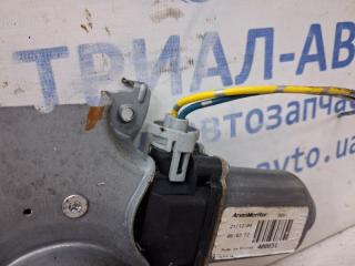 Стеклоподъемник задний левый Nissan Pathfinder R51 2.5 Diesel YD25DDTI