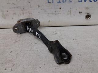 Ограничитель двери передний левый Nissan Pathfinder R51 2.5 Diesel YD25DDTI