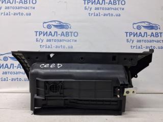Бардачок Kia Ceed ED 1.6 diesel D4FB