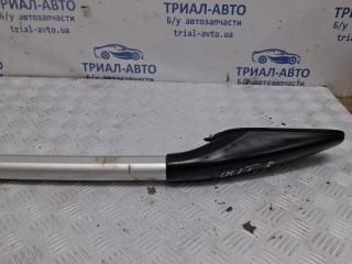 Рейлинг на крышу правый Outlander 2003-2006 cu 2.4 бензин 4G69