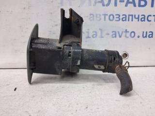 Омыватель фары левый Outlander 2003-2006 cu 2.4 бензин 4G69