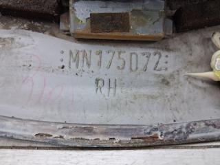 Накладка крыла задняя правая Outlander 2003-2006 cu 2.4 бензин 4G69