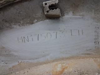 Накладка двери задняя левая Outlander 2003-2006 cu 2.4 бензин 4G69