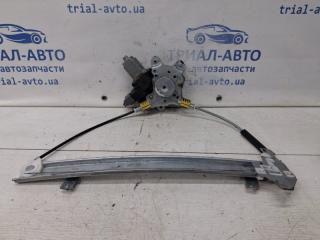 Стеклоподъемник передний правый Outlander 2003-2006 cu 2.4 бензин 4G69