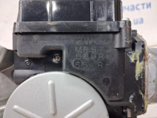Стеклоподъемник задний правый Outlander 2003-2006 cu 2.4 бензин 4G69