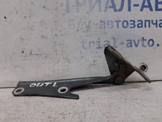 Петля капота левая Mitsubishi Outlander 2003-2006 Б/У Петля капота левая Mitsubishi Outlander 2003-2006