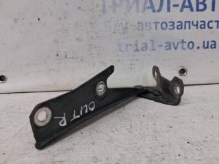 Петля капота правая Outlander 2003-2006 cu 2.4 бензин 4G69