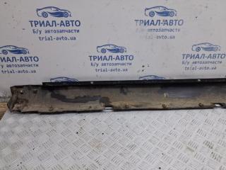 Накладка порога внешняя правая Sorento 2002-2011 BL 2.5 diesel D4CB